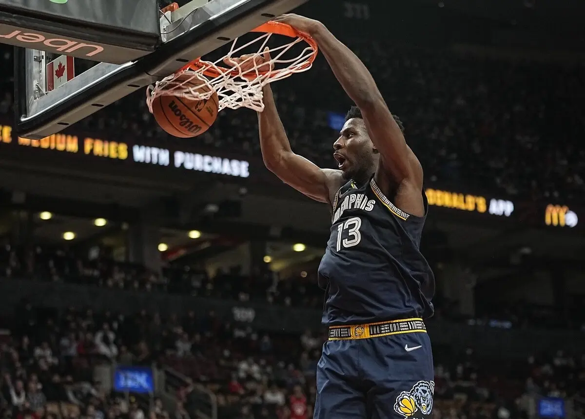 深圳队力克雷霆，莫兰特扛起全队