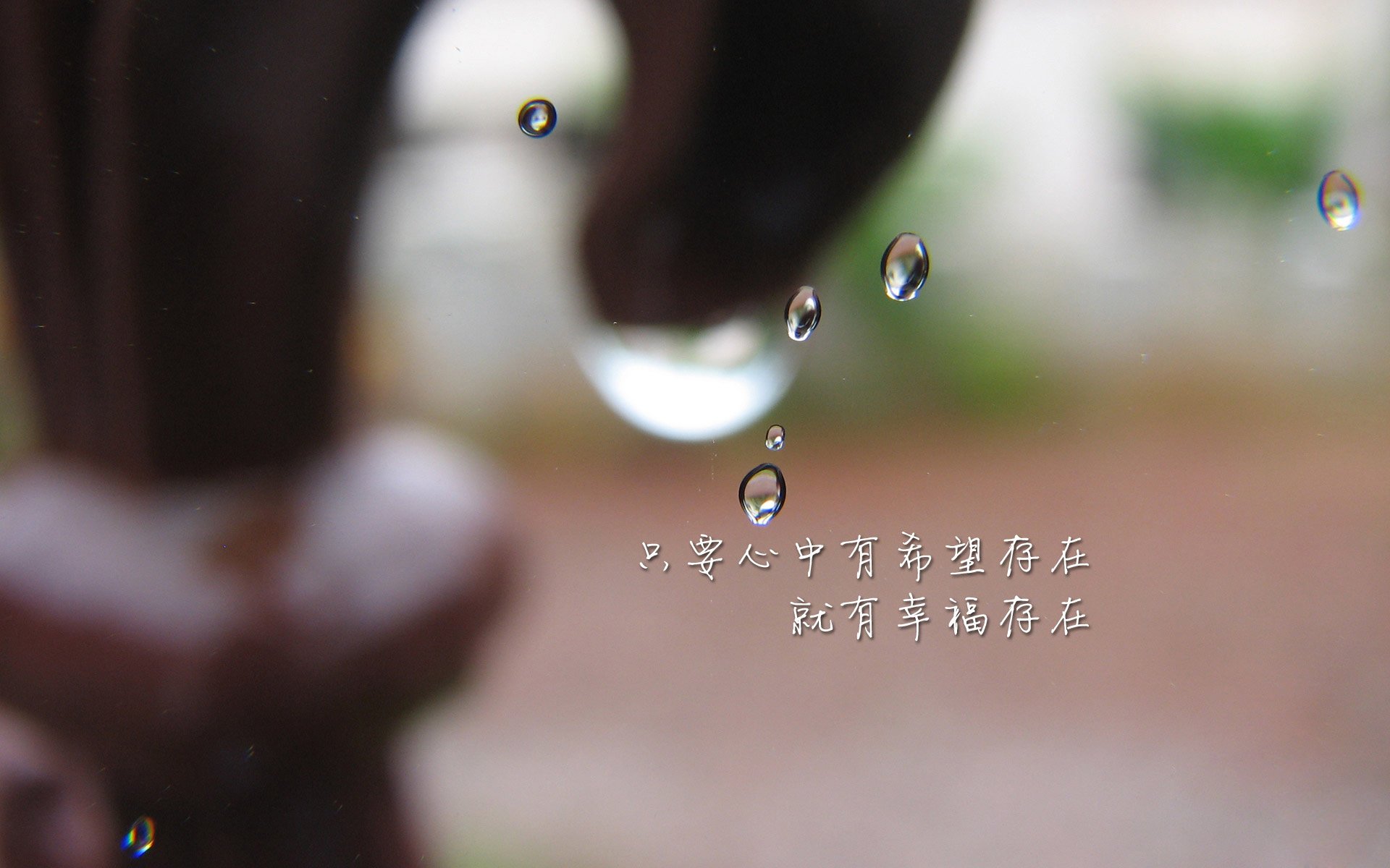 绿茵炼狱,当防守成为最锋利的剑,尼日利亚如何在窒息时刻刺穿越南的不屈防线